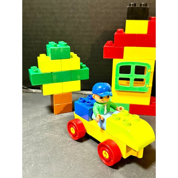 Lego Duplo #5506 preschool building 71 blocks 
Incomplete extra’s stacking tote - Picture 3 of 7